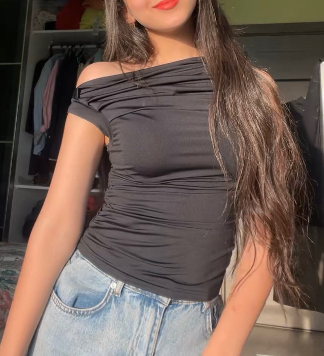 Black One Shoulder Drappe Top