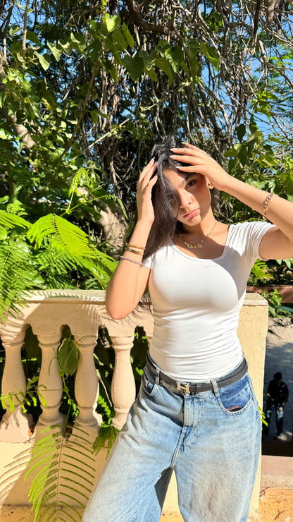V-Cut short sleeves top