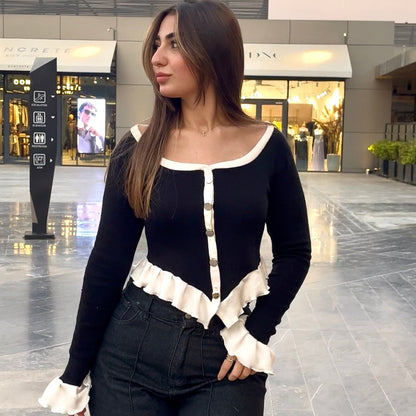 Contrast ruffled top💌